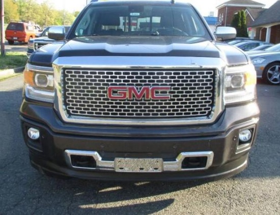 2015 GMC Sierra Pickup Truck, VIN # *************9915