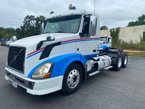 2015 VOLVO VNL TRUCK (VIN: 4V4NC9EJ3FN915167)
