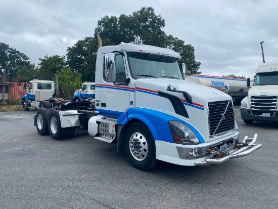2014 VOLVO VNL TRUCK (VIN: 4V4NC9EJ0EN176418)