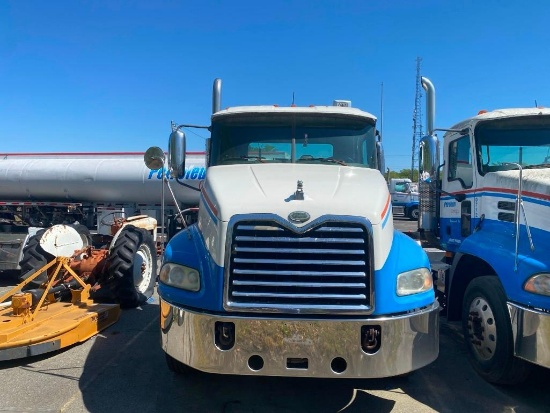 2007 MACK CXN613 TRUCK (VIN: 1M1AK06Y07N024341)