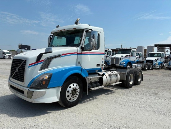 2016 Volvo VNL Truck, VIN # 4V4NC9EJ0GN941419