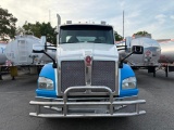 2017 Kenworth T880 Truck, VIN # 1XKZDP9XXHJ175547