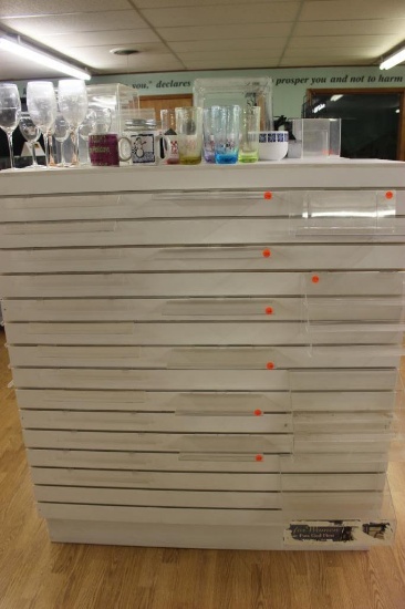 3 Display shelves
