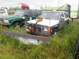 1989 GMC Jimmy SL 2-door 4x4 SUV. **NOTE: REQUIRES BATTERY. LOCATED IN CROSSFIELD, AB**