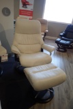 Ekornes Stressless View Large Paloma Leather Reclining Arm Chair w/ Ottoman and Elevator Rings for