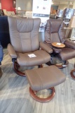 Ekornes Stressless Wing Large Paloma Leather Reclining Arm Chair w/ Ottoman and Elevator Rings for