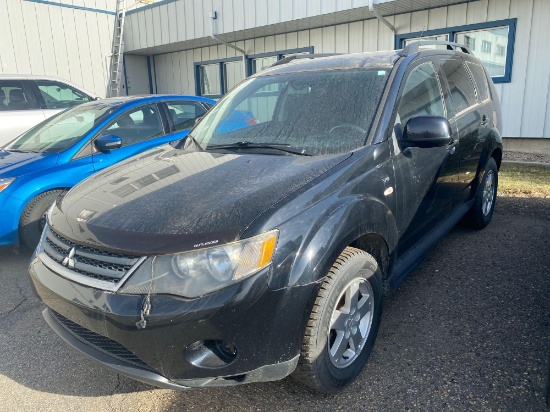 2009 Mitsubishi Outlander Multipurpose Vehicle, VIN # JA4MT31X09Z602115**Located @ 14510 124ave
