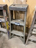 Aluminum Step Ladder