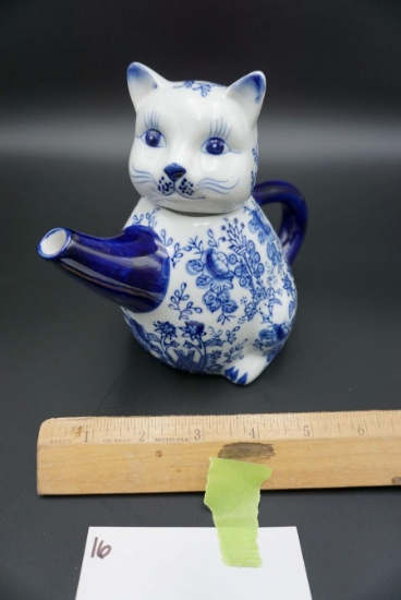 Blue & White Cat tea pot/creamer