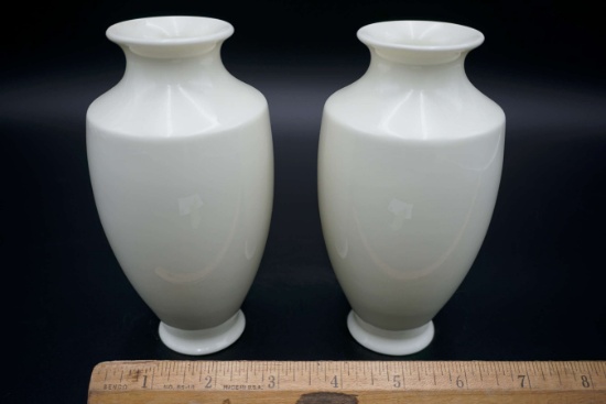 Set of 2 China white vases, 6 inches