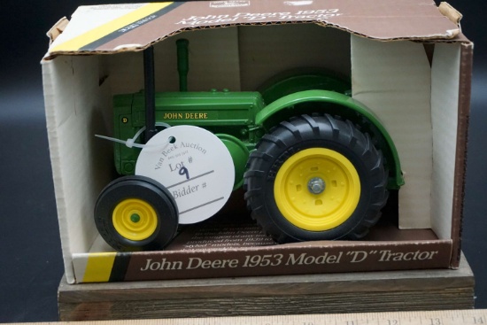 ERTL JD 1953 Model D Tractor #5596