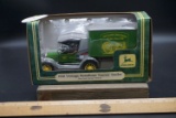 ERTL Collectibles, JD Vintage Runabout Tractor Trailer  #15025