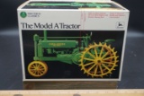 ERTL JD,  The Model A Tractor #560