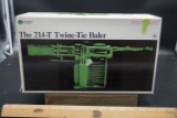 ERTL Collectibles, JD The 214-T Twine-Tie Baler #5770