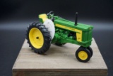 JD 720 tractor with power steering