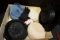 Lot of 5 hats and 1 pair of gloves