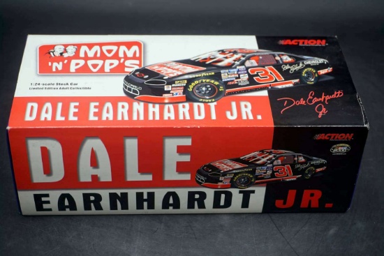 Action 1/24 Stock Car "Mom and Pops"