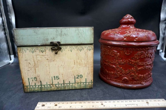 Canister, decorative box.