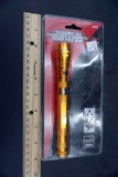 Telescopic LED flashlight with magnetic pickup Flex head.