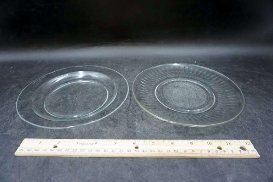 Two clear glass plates.