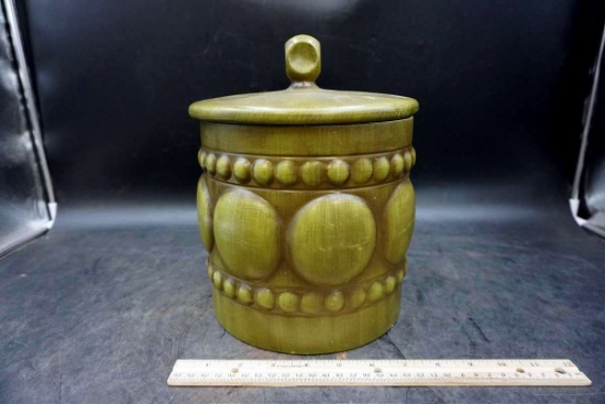 Retro Green cookie jar. Haeger