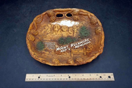 Antique Mount Rushmore Souvenir Plate