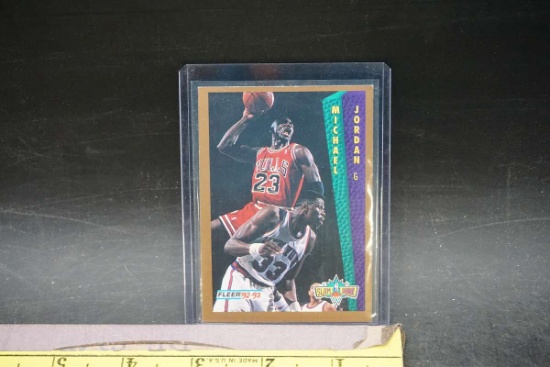 Michael Jordan. 1992-93 Fleer Tony's Pizza NBA Basketball Card