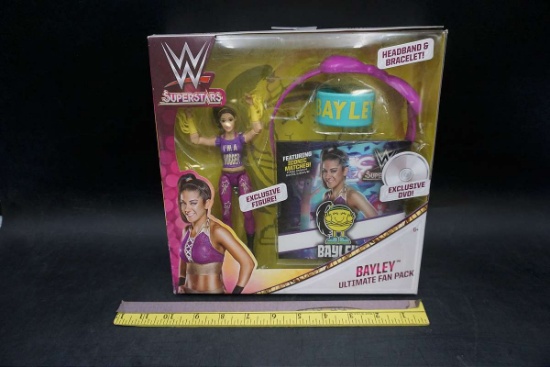 WWE Bayley Ultimate Fan Pack
