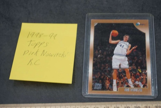 1998-99 Topps Dirk Nowitzki Rookie Card