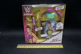 WWE Bayley Ultimate Fan Pack