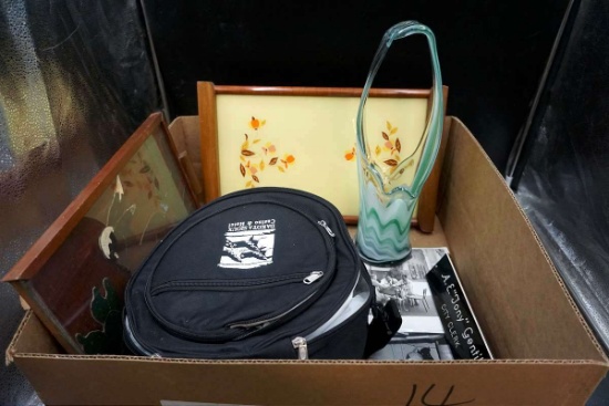 Art glass, artwork, pictures, trays, bag.