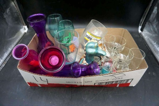 Assorted glassware, dragon.