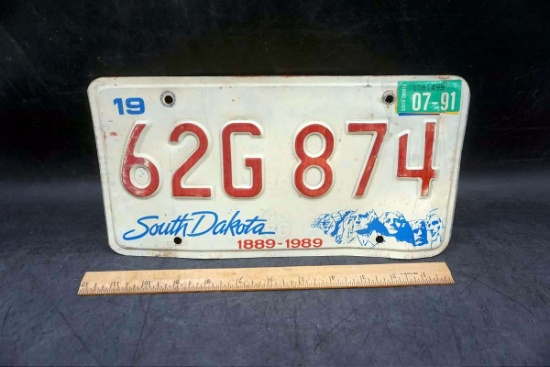 1989 South Dakota license plate.