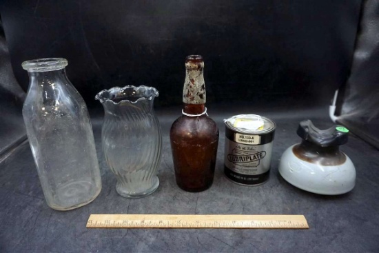 Assorted glassware, insulator.
