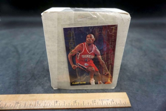 1990 "C" Fleer Basketball Cards  #3