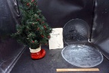 Christmas Tree in Boot, Plates