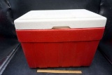 Red igloo cooler.
