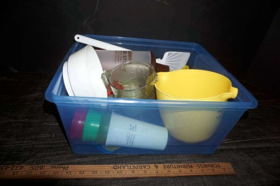 Tub of Tupperware, Measuring Cups, Advertising Pieces