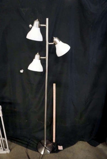 Floor lamp