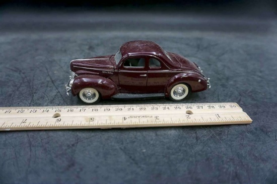 Ford Coupe 1934. 5 window.