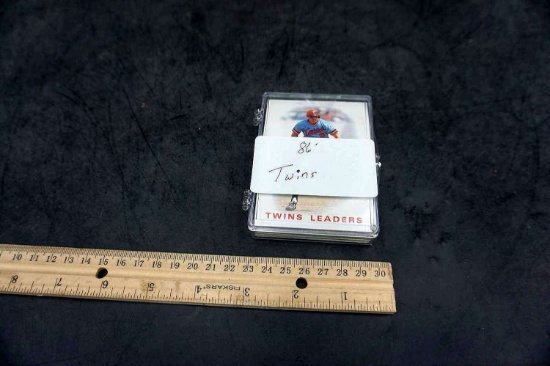 86' Twins Cards