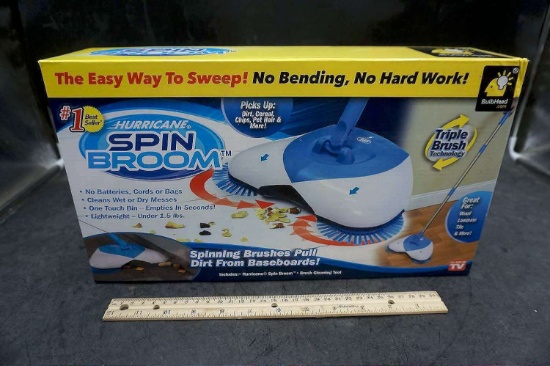 Hurricane Spin Broom