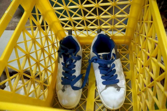 Crate w/ Pair of DC Tennis Shoes (Size 11)