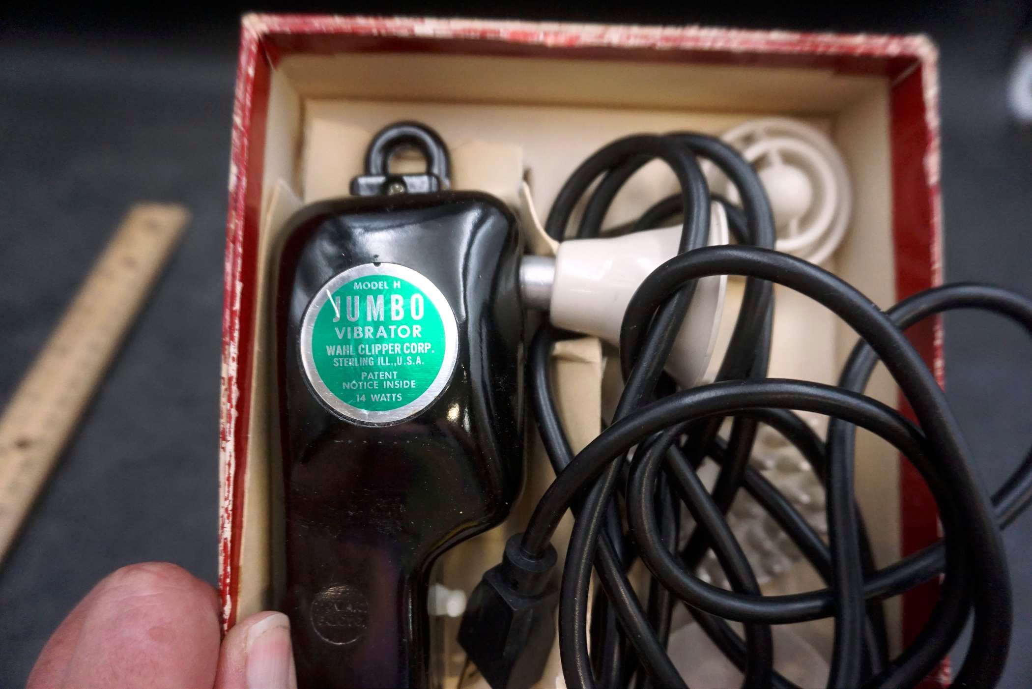 wahl vibrating massager Jumbo Vibrator Model H Wahl Clipper Corp