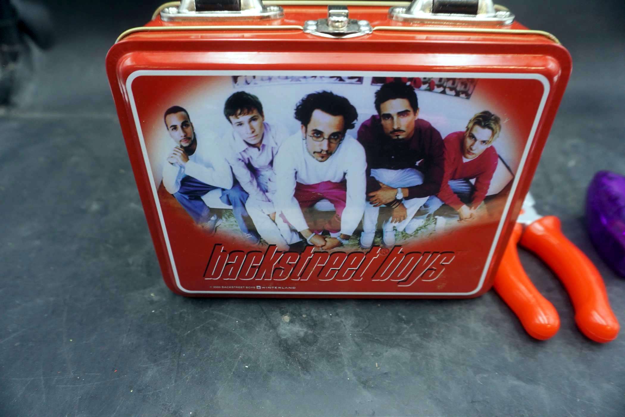 Backstreet Boys Metal Lunchbox, Toy Vehicles, | Proxibid