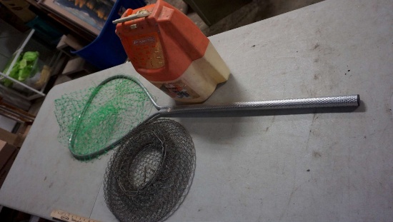 Minnow Bucket, Fishing Net & Metal Wire Fish Basket