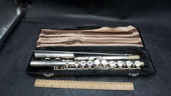 Yamaha Flute | Online Auctions | Proxibid