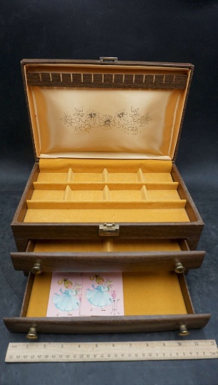 Jewelry Box (Not Wood) W/ Thank You Cards