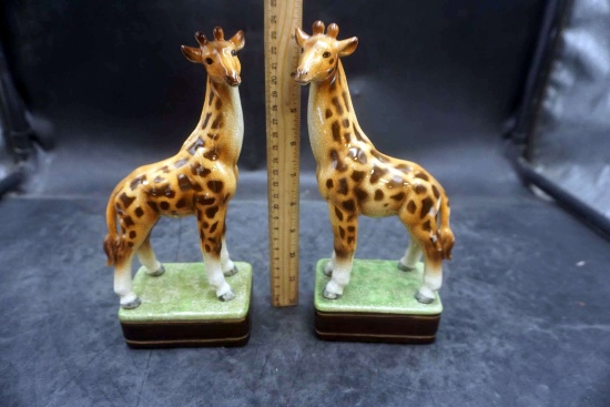 Giraffe Bookends