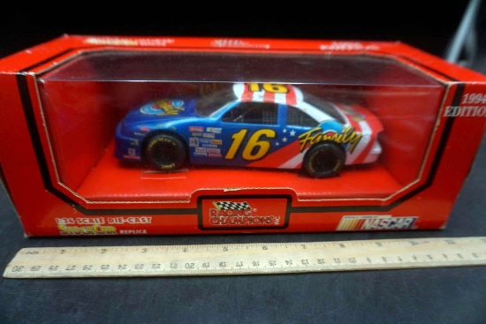 Racing Champions 1:24 Scale Diecast Stock Car Replica - #16